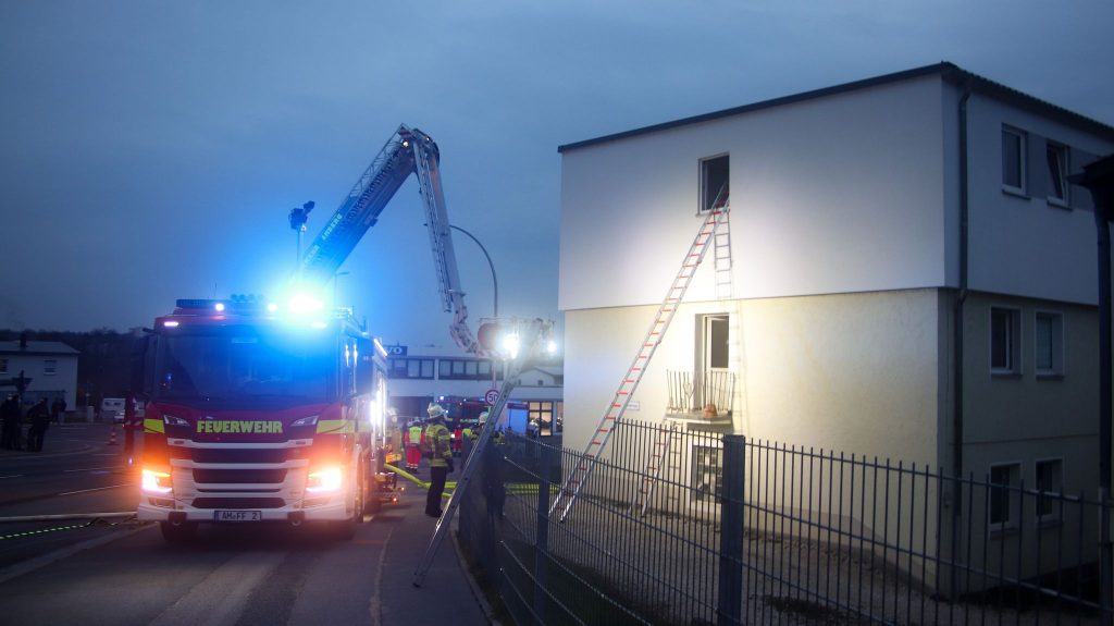 Im ersten Stock der Asylunterkunft brach das Feuer aus Foto © Pressedienst Wagner