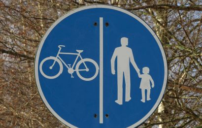 Wem gehört das Verkehrsschild?