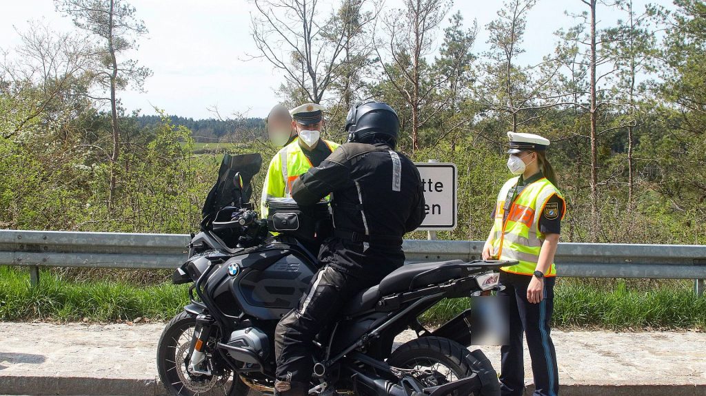 Archivbild: Motorradkontrolle Foto: © Pressedienst Wagner