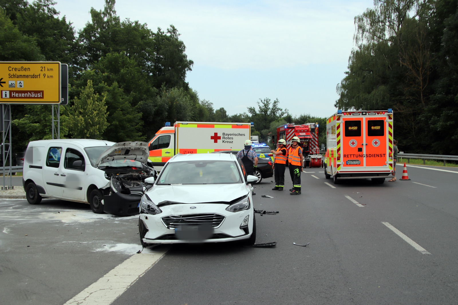 Hoher Sachschaden entstand bei dem Unfall an der Rußweiherkreuzung Foto: Oberpfalz Aktuell
