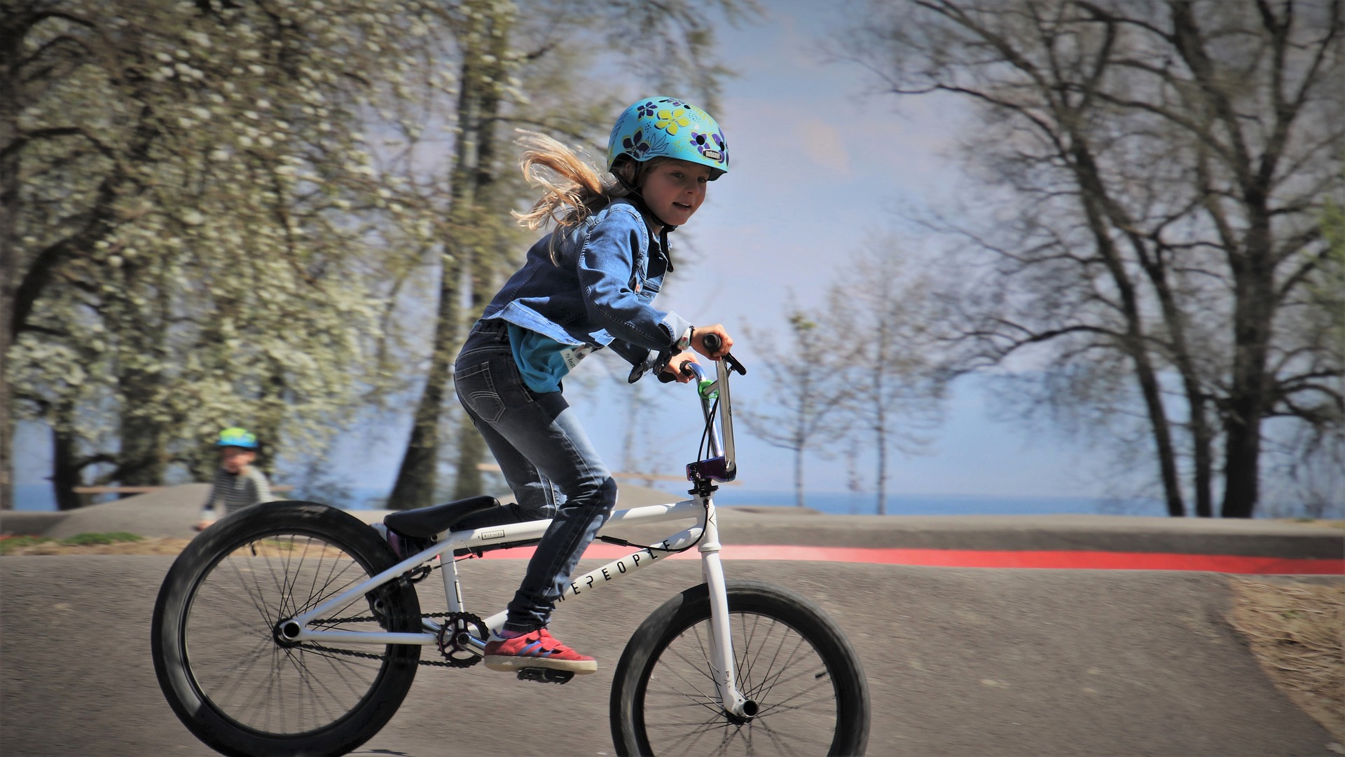 10-jähriger BMX-Fahrer bei Verkehrsunfall in Schwandorf leicht verletzt