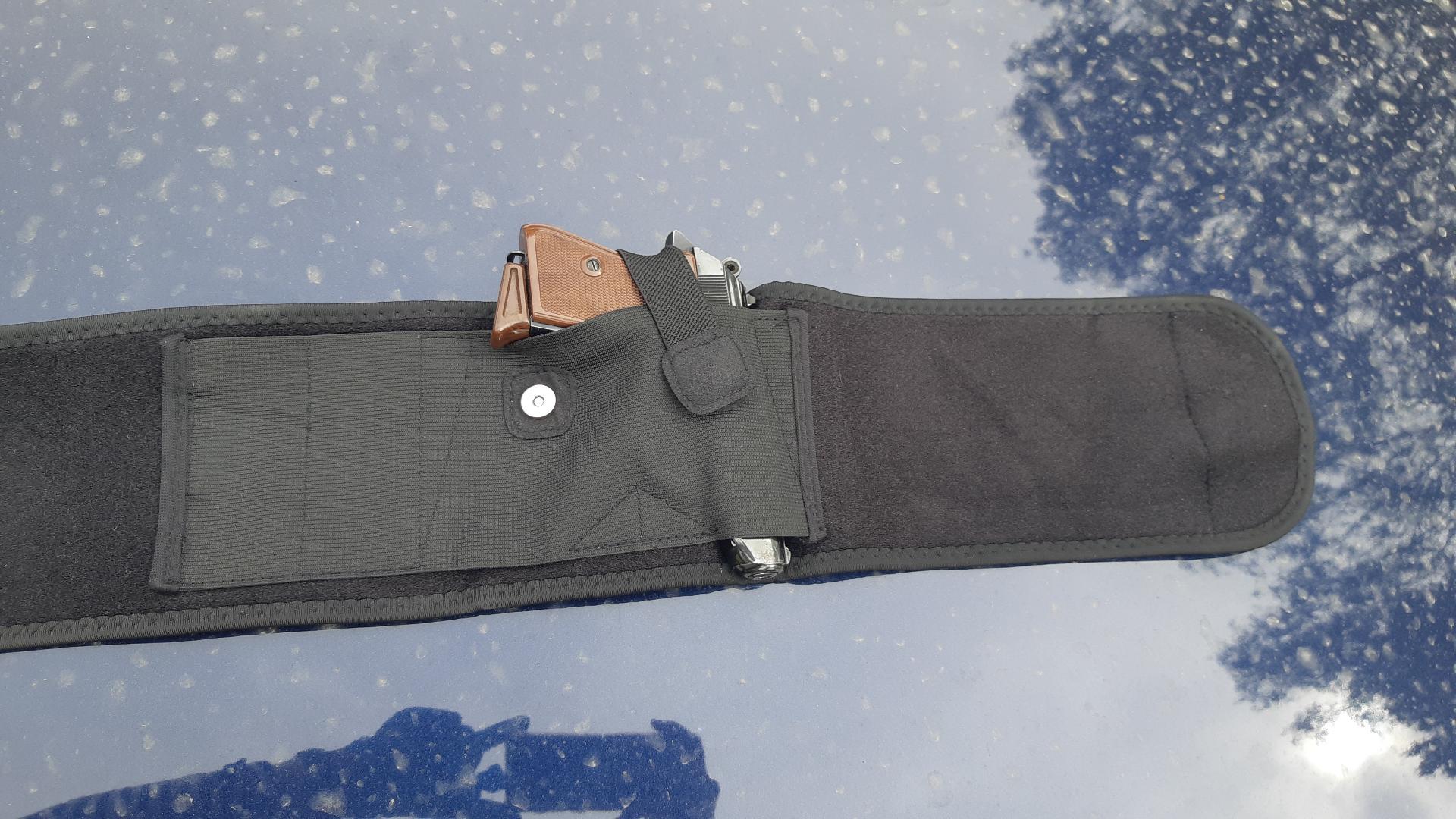 „Scharfe Waffe im Gepäck“ – Selber Zöllner und Waidhauser Bundespolizisten arbeiten Hand in Hand