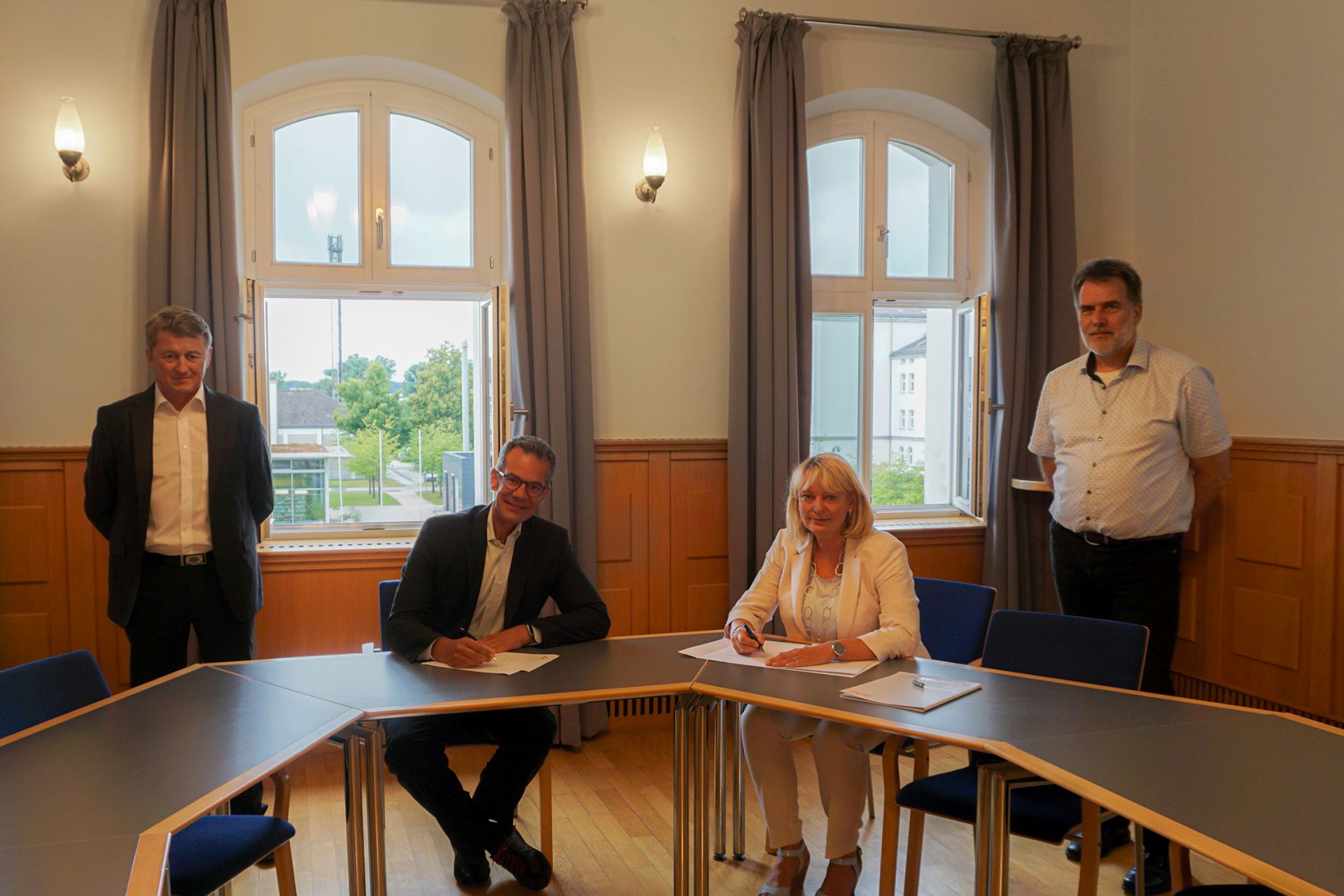 OTH Amberg-Weiden und Patentzentrum Bayern intensivieren die Zusammenarbeit mit einer Kooperationsvereinbarung
