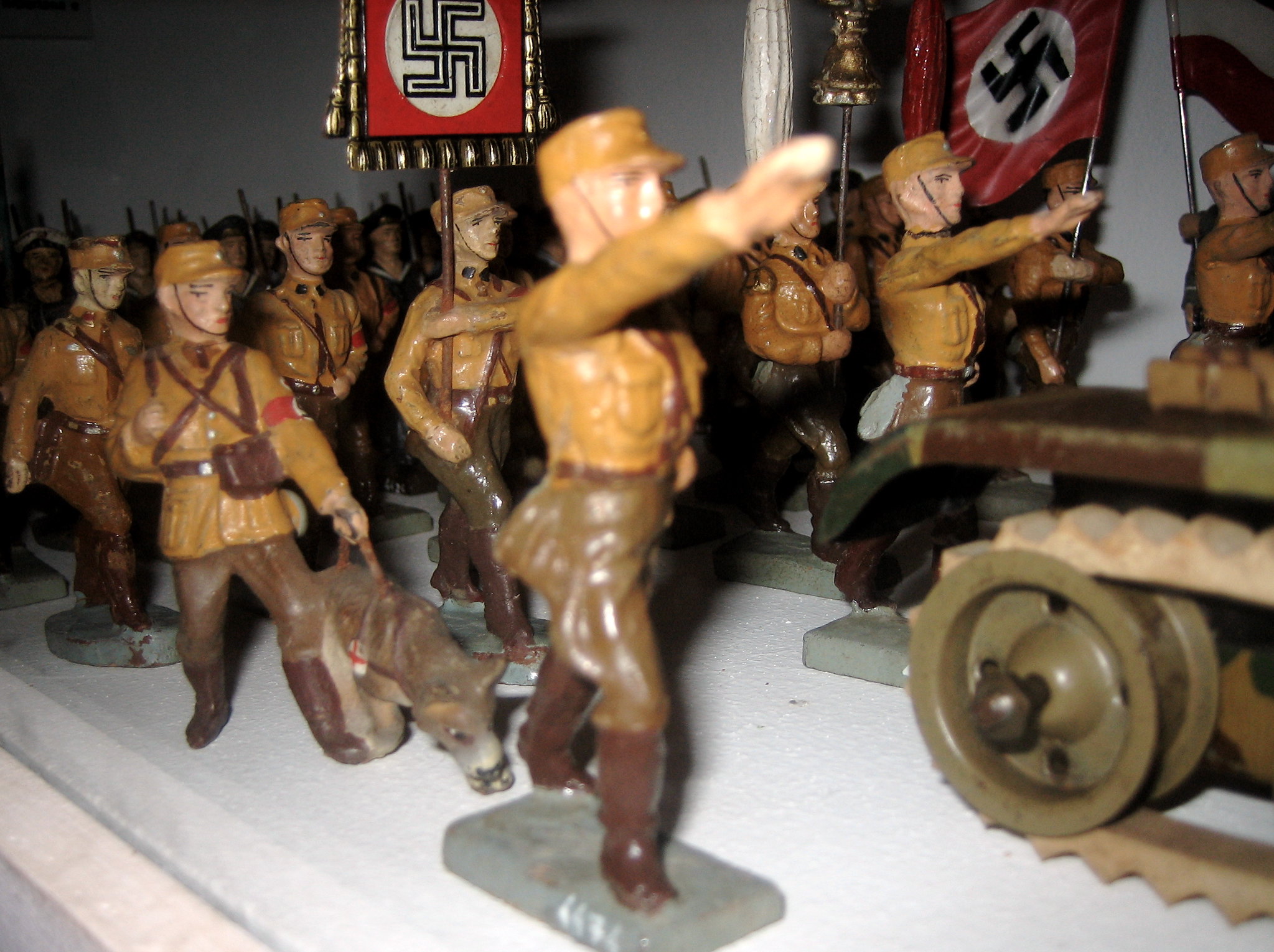 „Hitlergruß“ in Schwandorf gezeigt