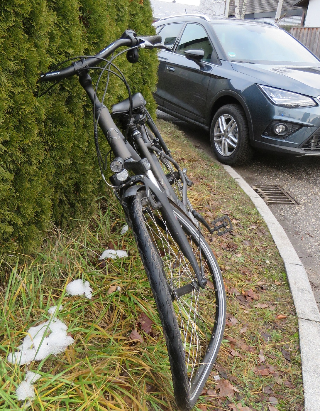 Unfall mit verletztem Radfahrer in Hahnbach