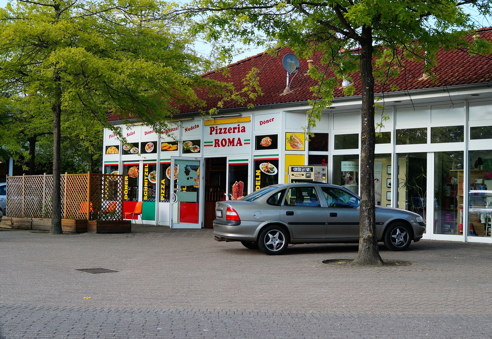 Diebstahl einer Bedienungsgeldbörse in Nabburg