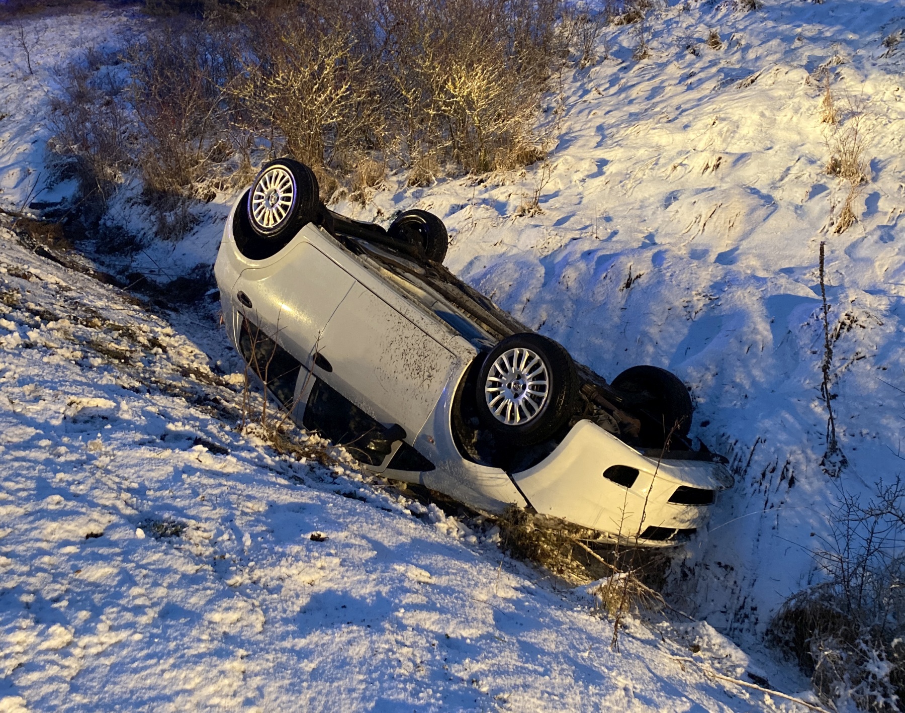 Etwa 5000 € Sachschaden entstanden bei dem Unfall Foto: Polizei Amberg