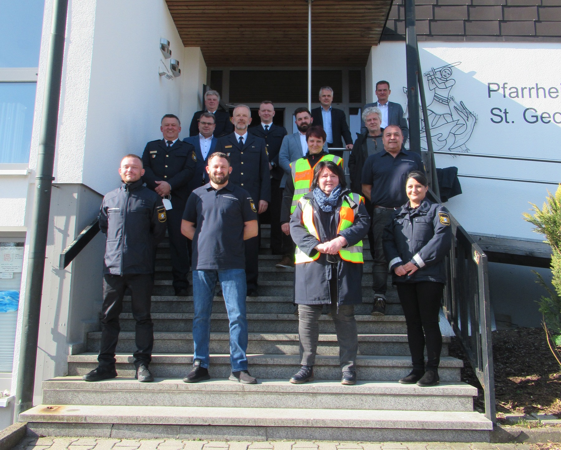 Polizeivizepräsident Schöniger stellte die Mitarbeiter der Sicherheitswacht Neustadt offiziell vor Quelle: PI Neustadt/Waldnaab