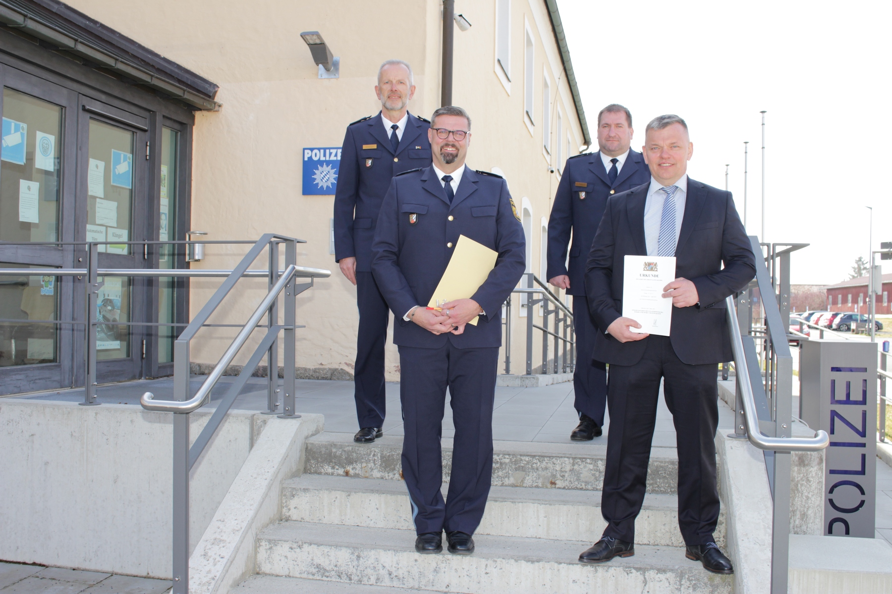 v. l. Polizeivizepräsident Thomas Schöniger, Polizeihauptkommissar Wolfgang Achtert, Erster Polizeihauptkommissar Roland Heldwein, Kriminalhauptkommissar Georg Ziegler Quelle: PI Waldsassen