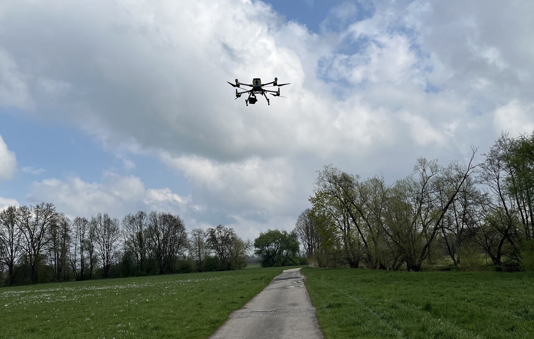 Mit Drohnen wurde nach weiteren Bibern und Beweismitteln gesucht Foto: Polizei Schwandorf