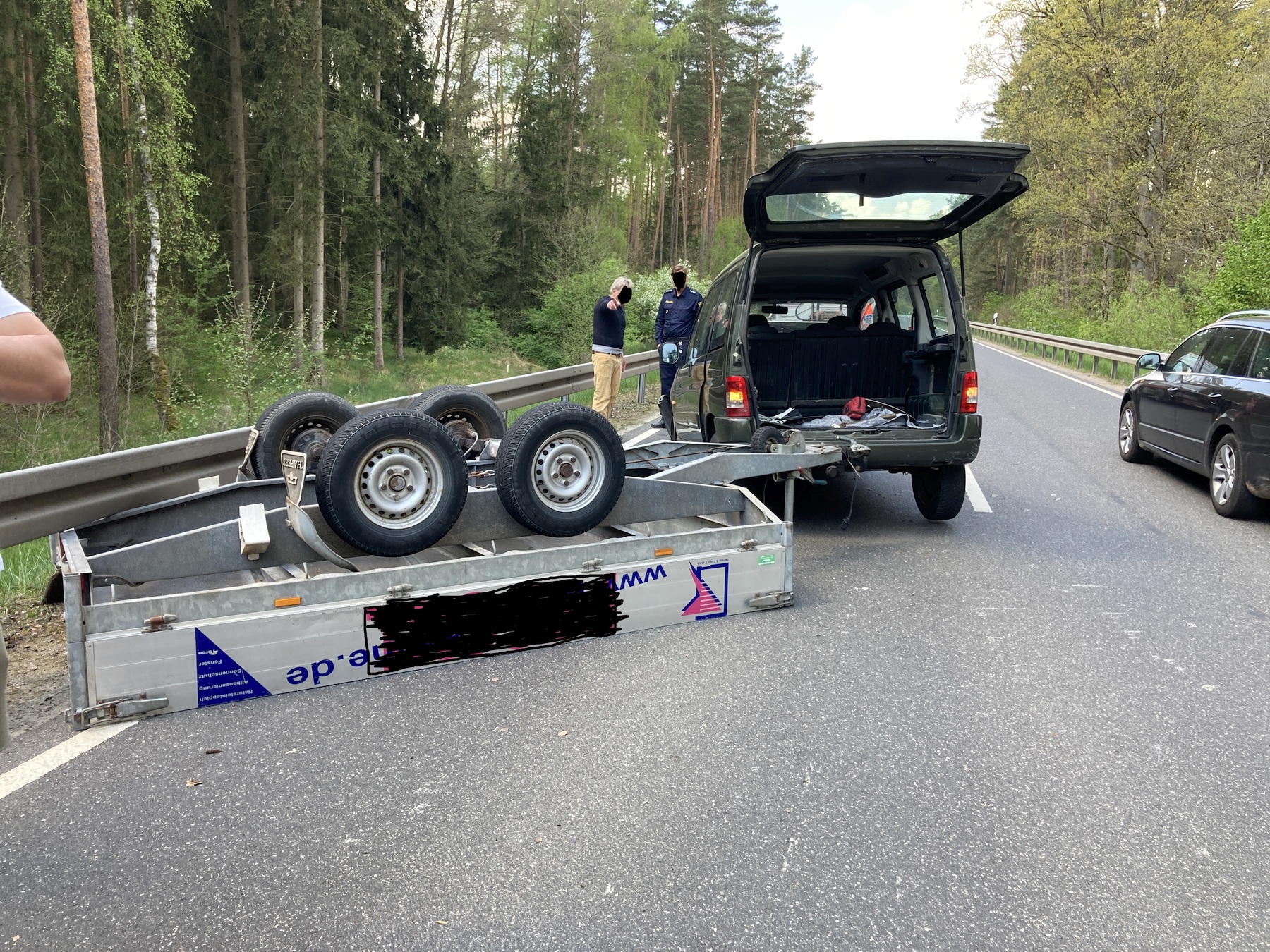 Fehlende Ladungssicherung Ursache für Unfall bei Etzenricht