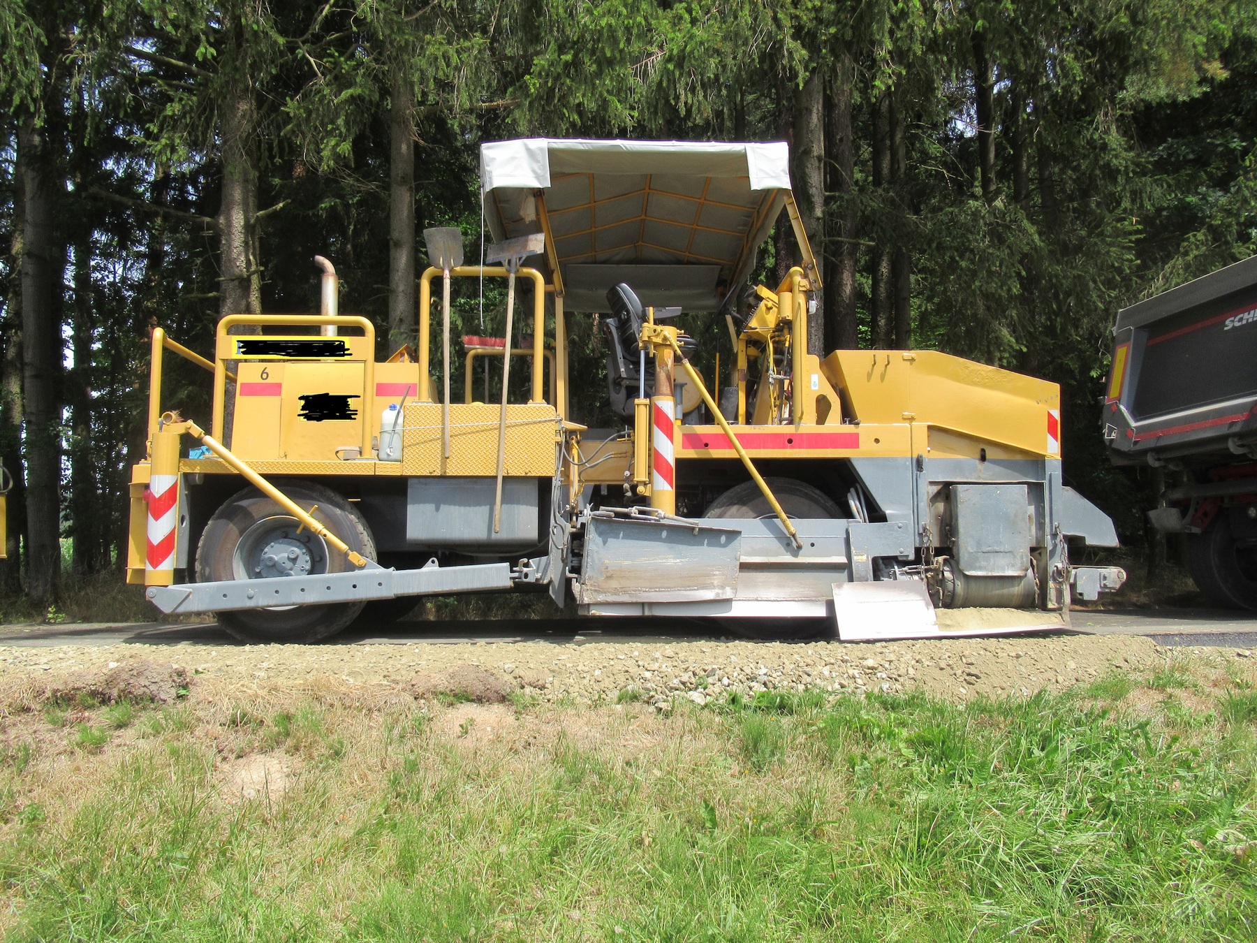 Unfallflucht mit Baumaschine