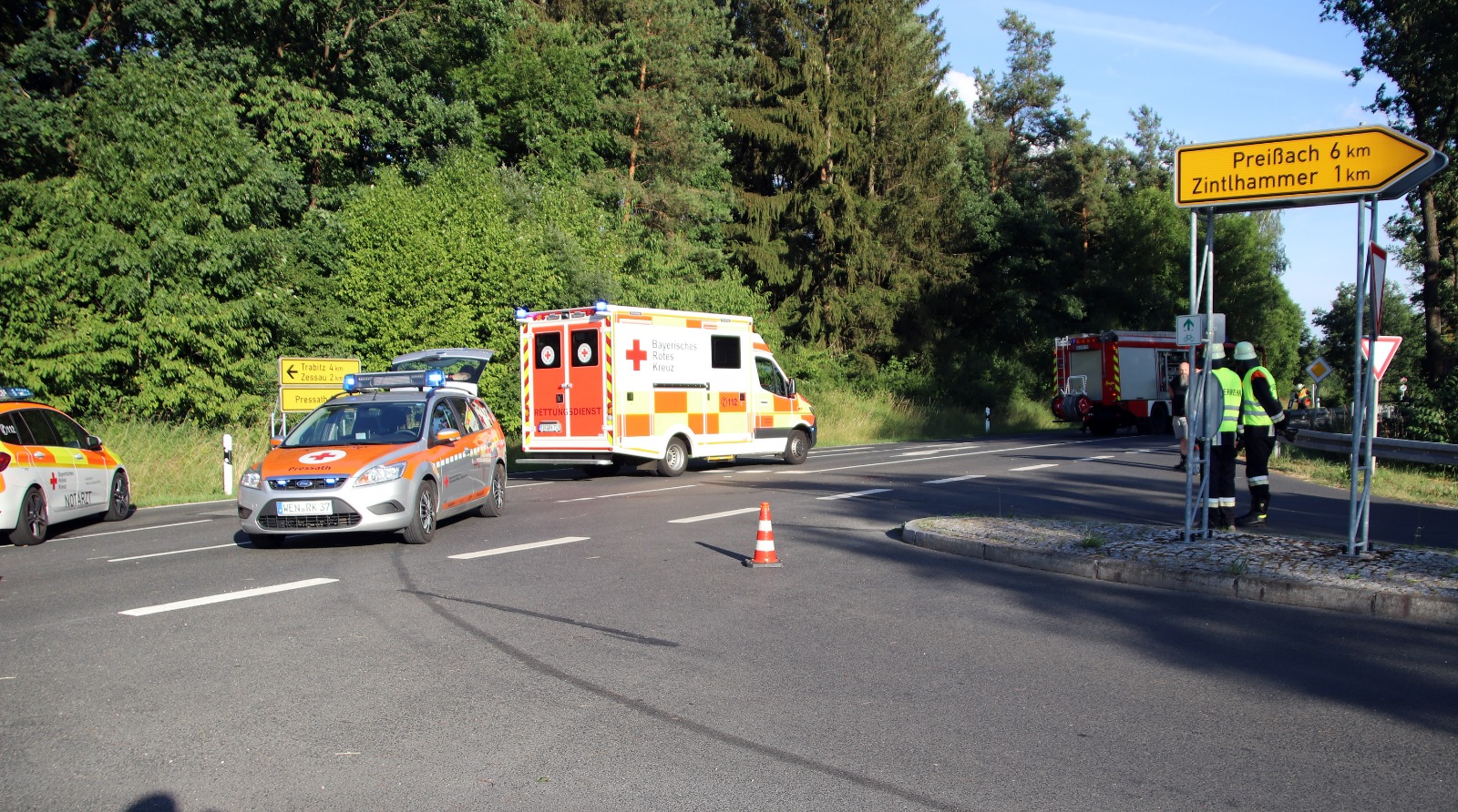 Der Fahrer des Motorrads wurde bei dem Unfall schwer verletzt Foto: Oberpfalz Aktuell