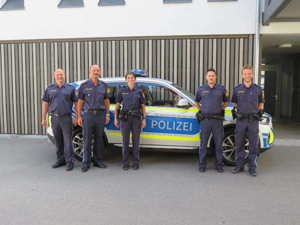 PHM Nager, POM Schott, PMin Neudegger, Inspektionsleiter PD Michael Danninger u. PHK+ Thomas Huber (von rechts nach links)