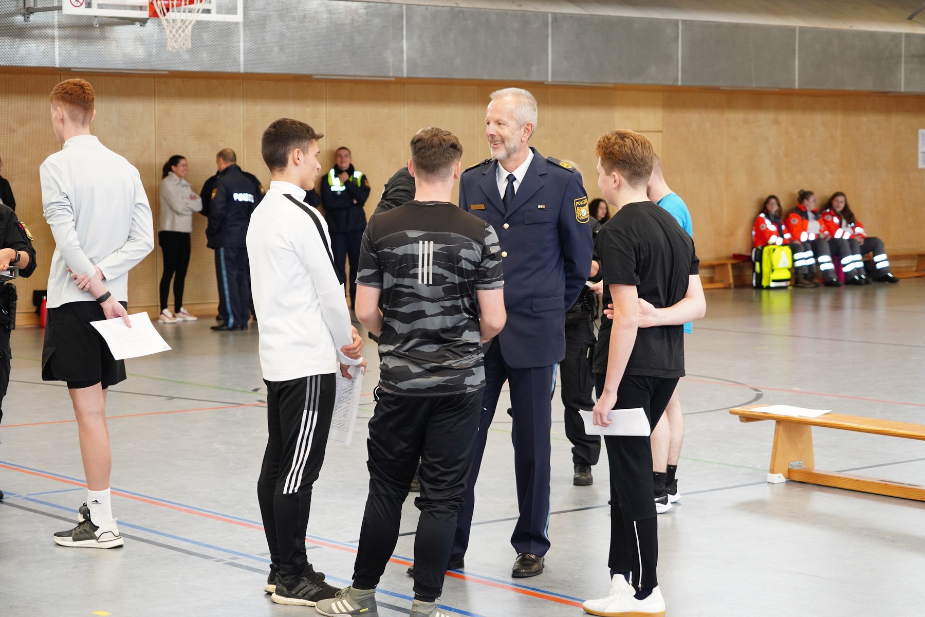 PVP Schöniger im Gespräch Foto: PP Oberpfalz / fb