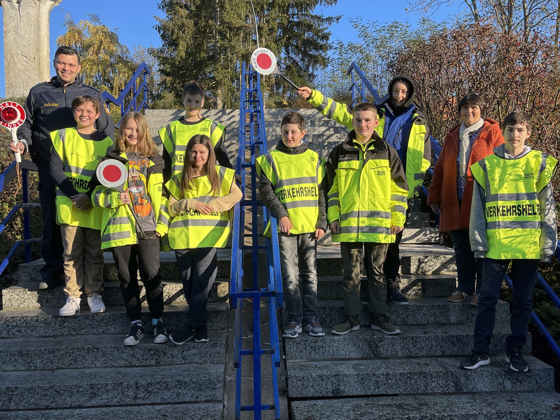 Neue Schülerlotsen an der Grund- und Mittelschule Pressath ausgebildet