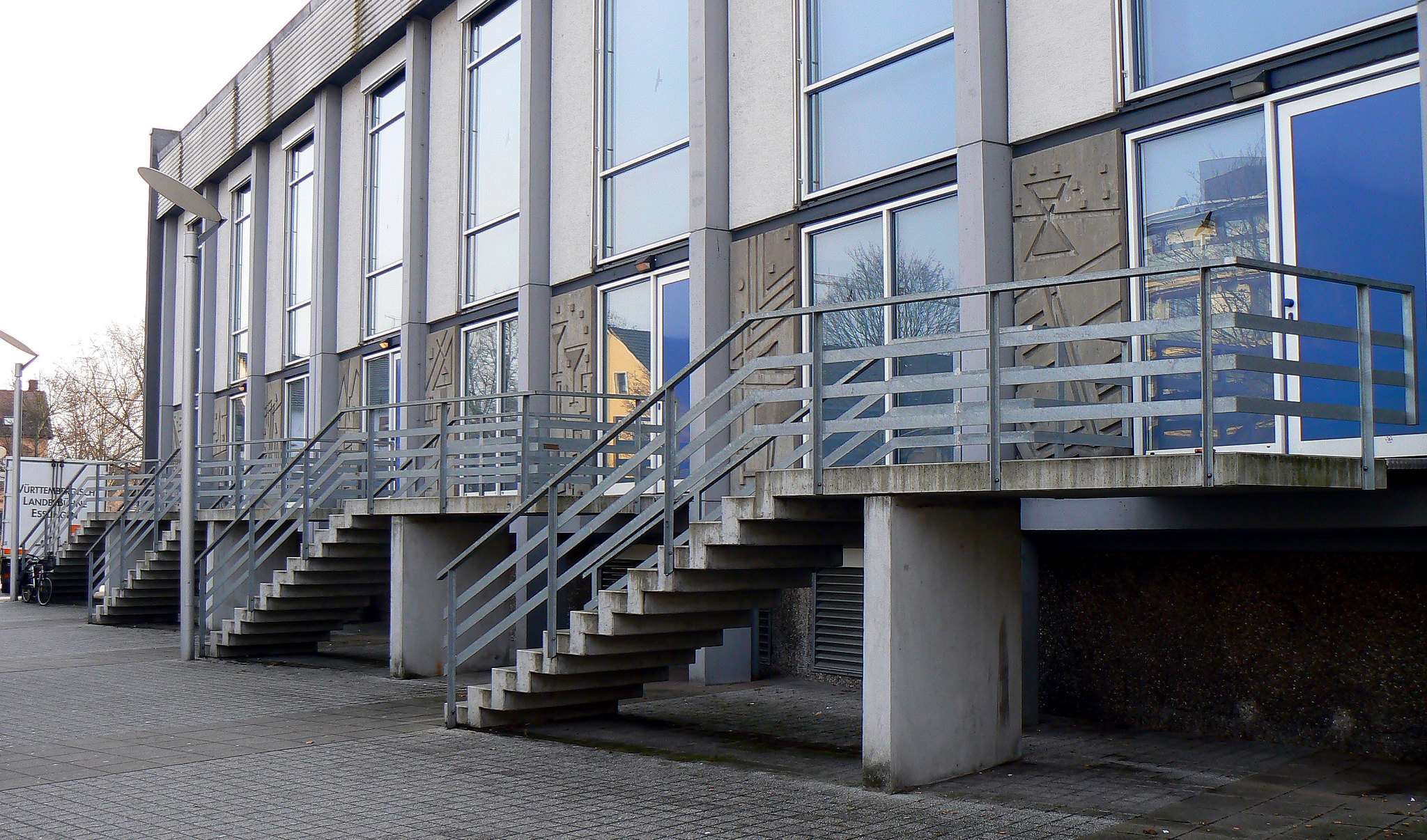 Schmierereien an Rodinger Mehrzweckhalle