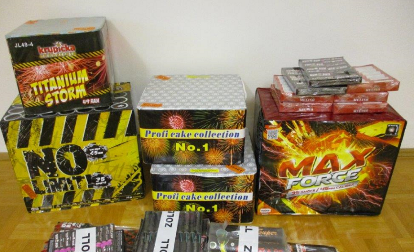 Waidhauser Zöllner stellen 50 kg illegale Pyrotechnik sicher