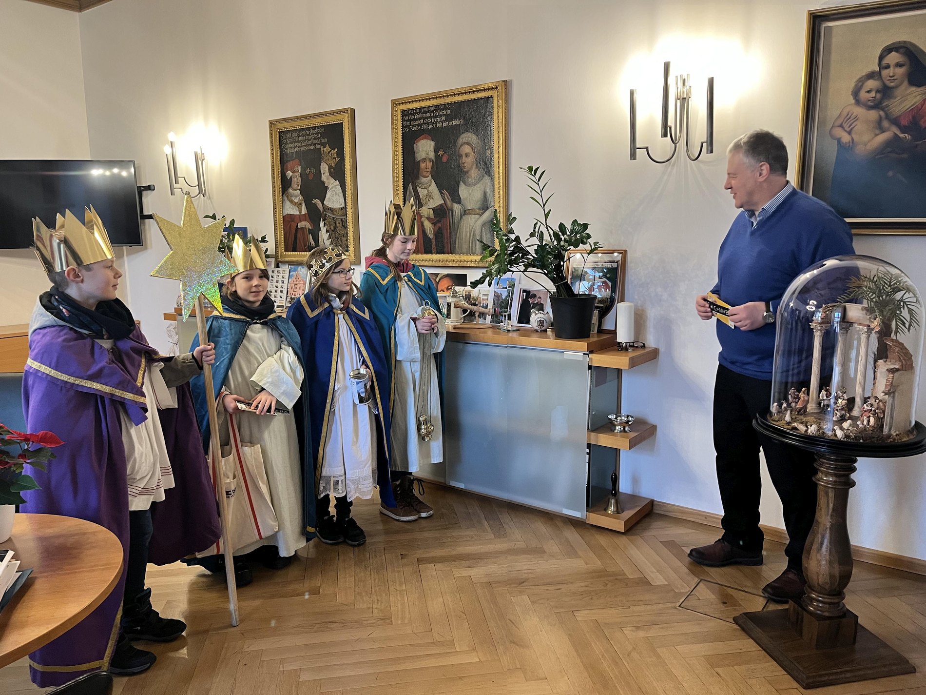 Sternsinger aus St. Martin im Landratsamt Amberg-Sulzbach