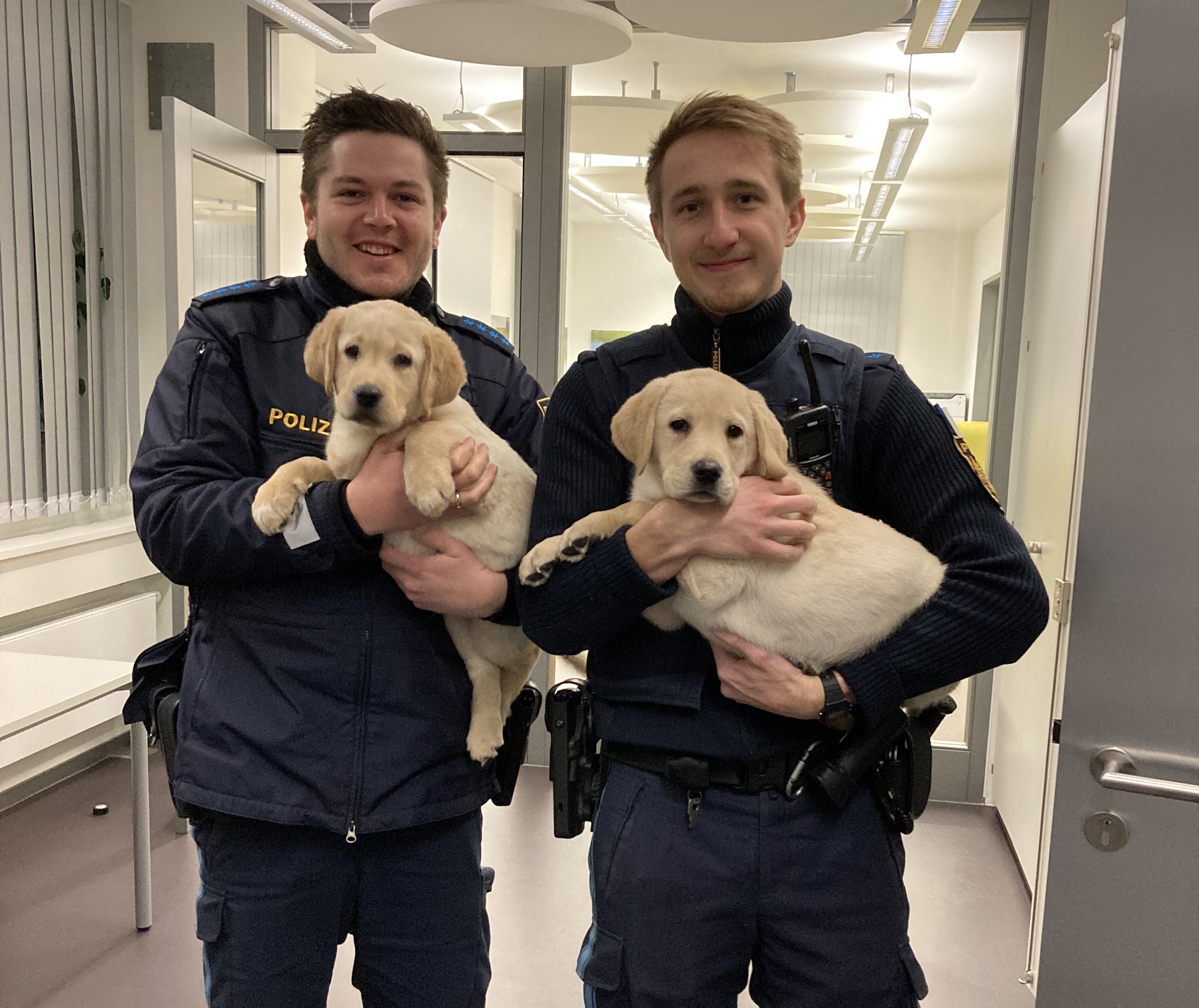 von links PHM Kevin Weiß und POM Alexander Faltenbacher Foto: Polizei