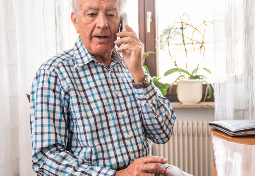 Vorsichtiger Rentner überführt Callcenter Betrüger