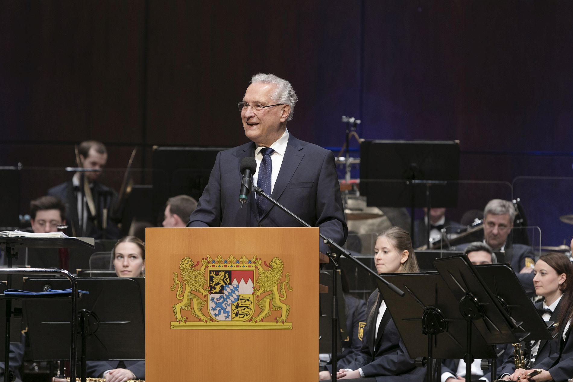 Herrmann begeistert vom Spendenerfolg beim Benefizkonzert des Polizeiorchesters Bayern