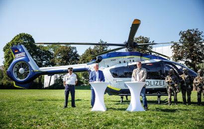 Söder und Herrmann stellen die ersten neuen Polizeihubschrauber vor