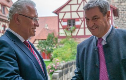 Söder und Herrmann begrüßen rund 270 neue Staatsbürger beim Neubürgerempfang in der Burg Nürnberg