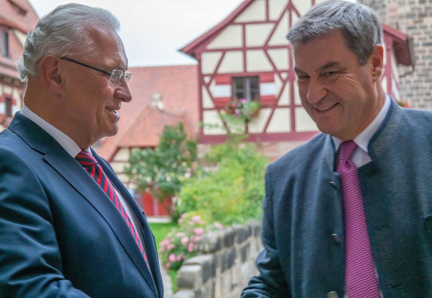Söder und Herrmann begrüßen rund 270 neue Staatsbürger beim Neubürgerempfang in der Burg Nürnberg