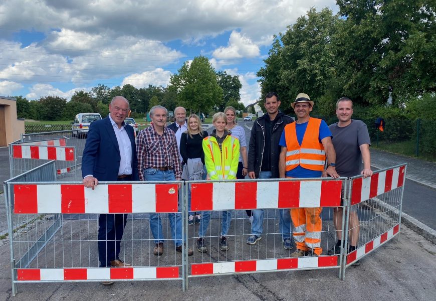 Fertigstellung Barrierefreier Ausbau Bushaltestelle bei AWO-Seniorenheim