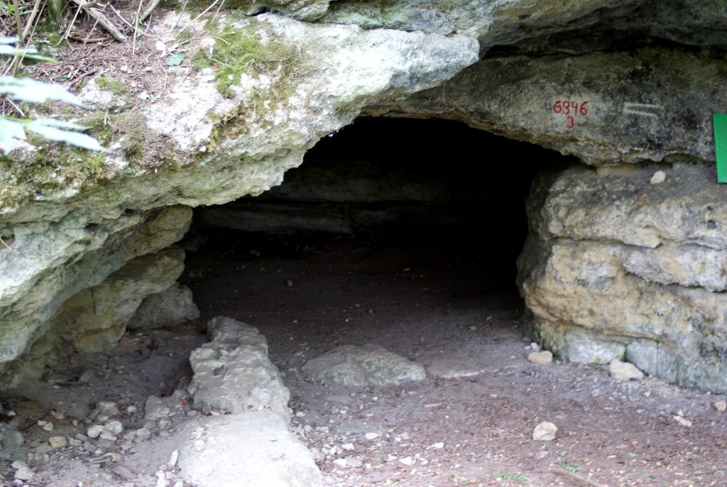 Symbolbild: Höhle 