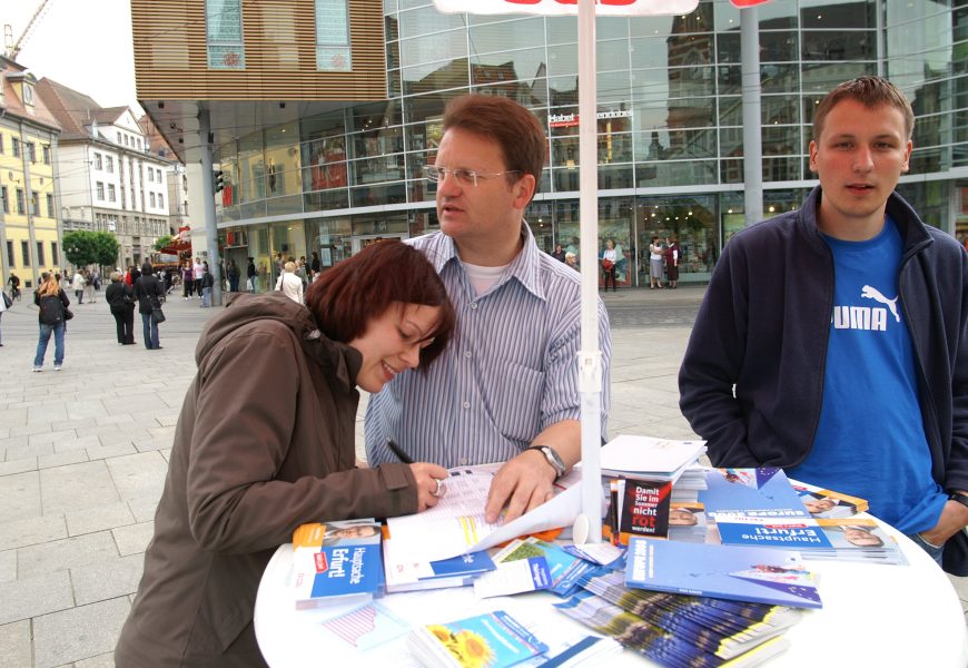 Störung eines Wahlkampfauftritts