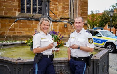 Polizeioberkommissarin Rebekka Lehmeier und Polizeioberkommissar Stefan Pröll von der PI Neumarkt Copyright: Polizeipräsidium Oberpfalz