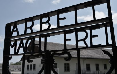Herrmann begrüßt zusätzliche Mittel für bayerische Erinnerungsorte der NS-Zeit