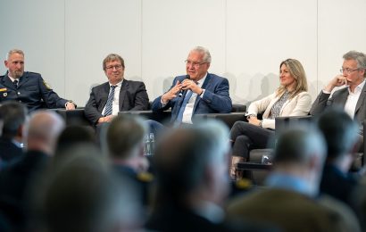 Herrmann fordert bei der 3. Verkehrssicherheitskonferenz mehr Rücksichtnahme im Straßenverkehr