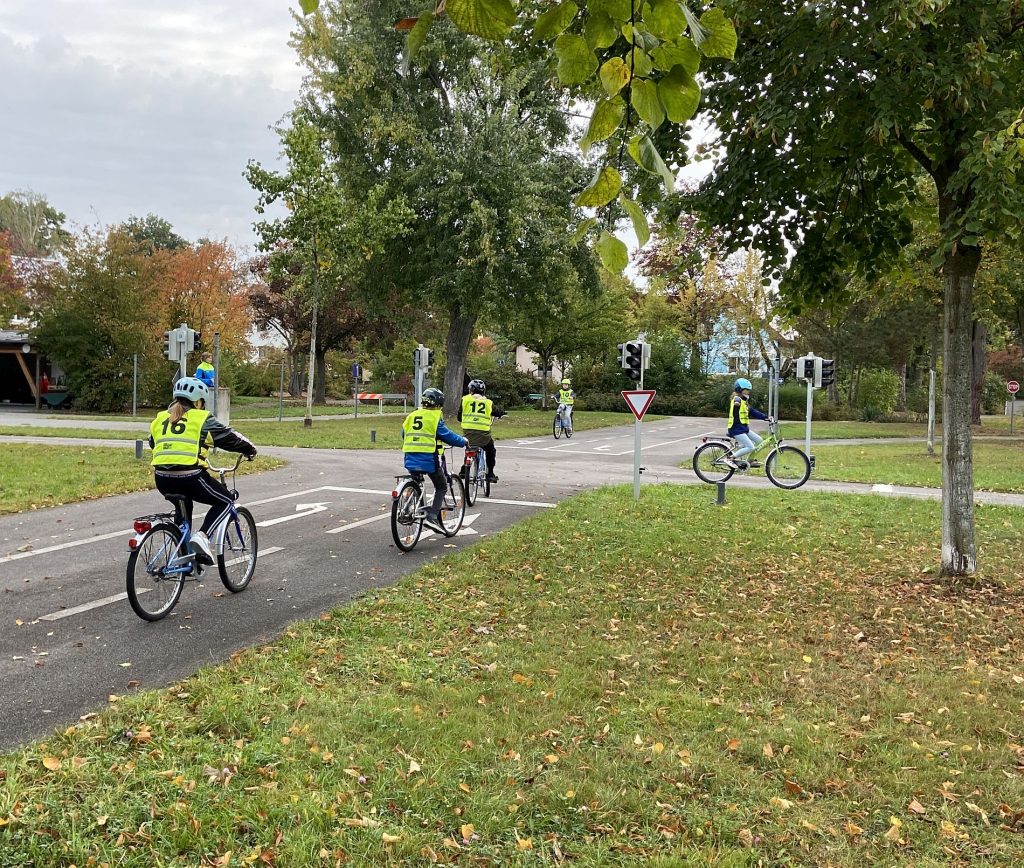 Foto zeigt die Jugendverkehrsschule der PI Schwandorf Quelle: PI Schwandorf