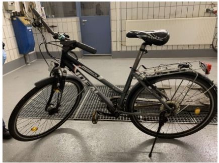 Die Polizei sucht nach dem Eigentümer des Fahrrads Foto: PI Schwandorf