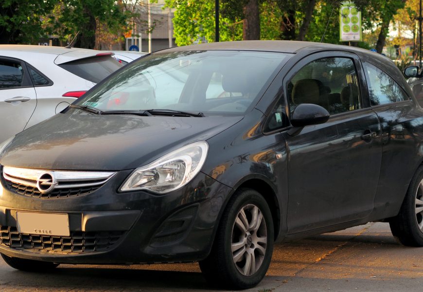Opel Corsa angefahren