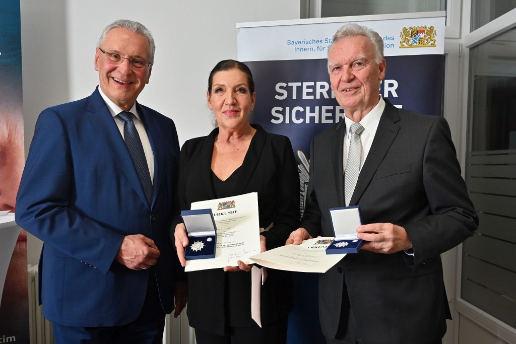 Stern der Sicherheit- Preisverleihung in Berlin durch Bayerns Innenminister Joachim Herrmann