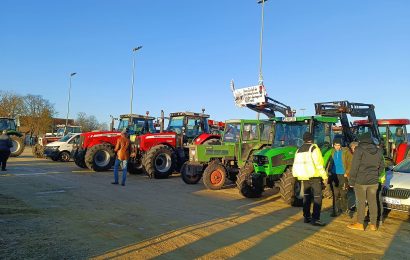 Protest der Landwirte während des politischen Freitags in Erbendorf