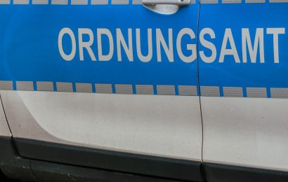 Dienst-Pkw des Ordnungsamtes beschädigt