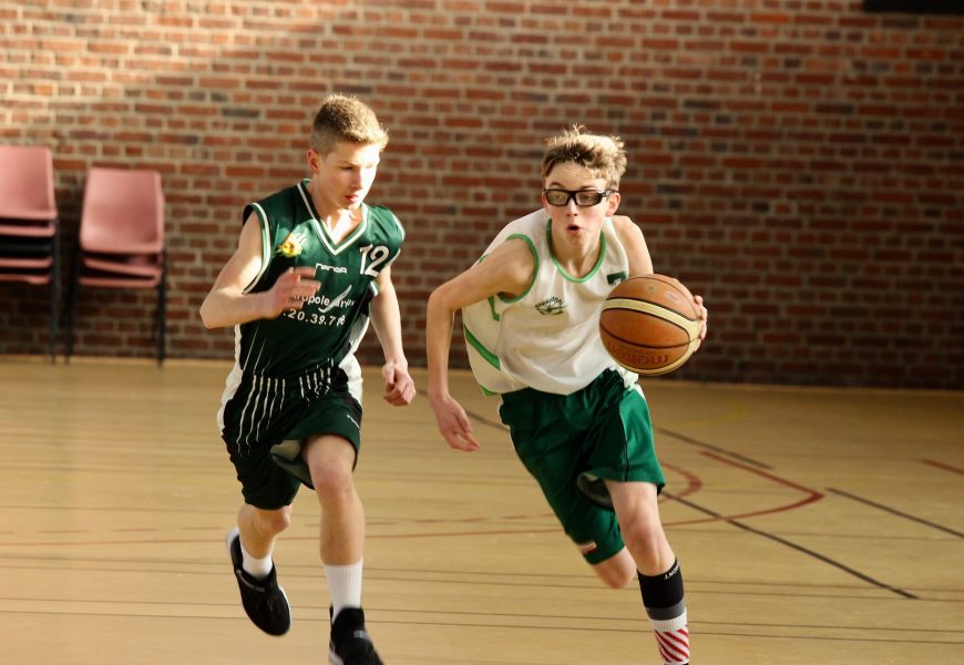 Schlägerei bei Basketballspiel