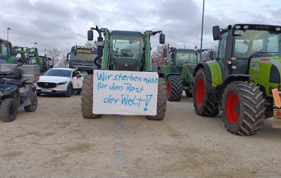 Versammlung von Landwirten in Nabburg