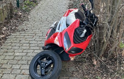 Bei der Flucht vor der Polizei stürzte der Rollerfahrer Foto: PI Schwandorf